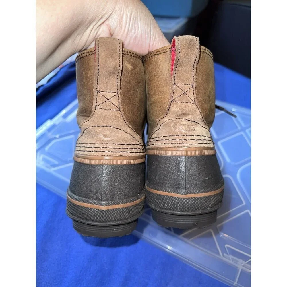 UGG Waterproof Zetik Leather Duck Boots Men’s Brown Tan Tops 1017304 Sz 9